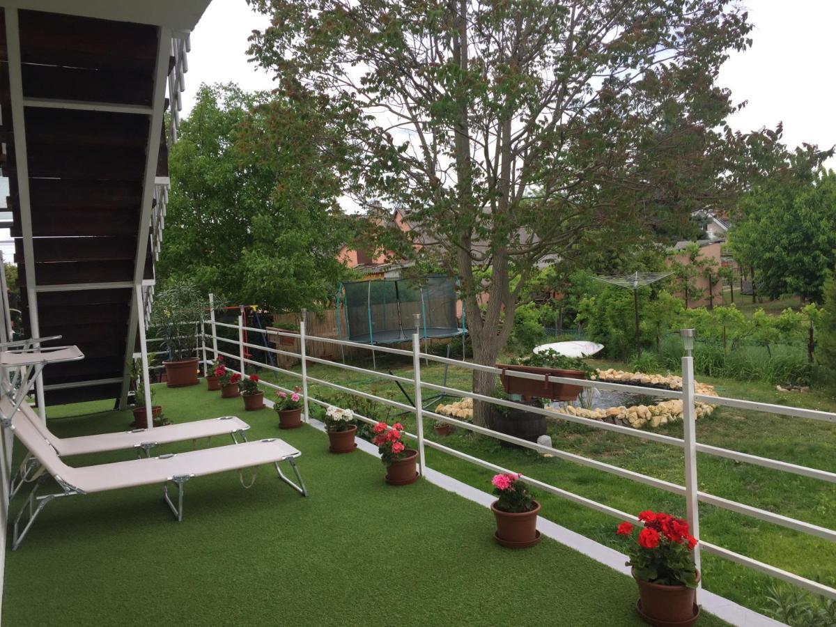 Lelle-Kert Apartman 02 Balatonlelle Dış mekan fotoğraf