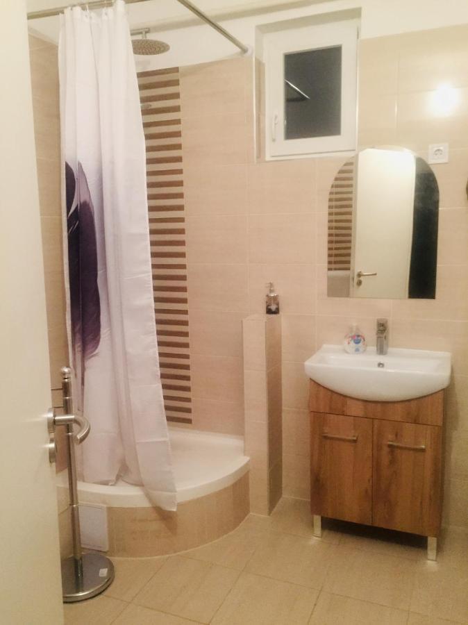 Lelle-Kert Apartman 02 Balatonlelle Dış mekan fotoğraf
